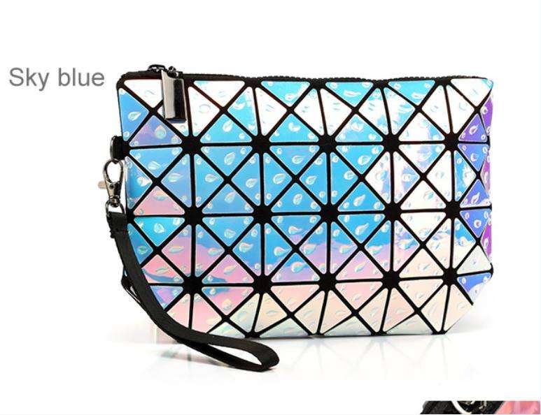 สีขาวมุก