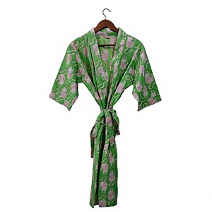 Bata Kimono Larga sin Cuello para Mujer con Estampado de Bloques Indios, Mangas Largas, Cierre con Cordón, 100% Algodón, para Baño - Product Image 1