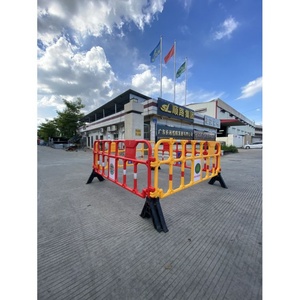 Barrière de sécurité routière réfléchissante prismatique haute intensité en HDPE/PVC jaune/rouge de 2100 mm - Product Image 6