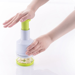 Hachoir manuel en acier inoxydable pour ail, oignon et noix, trancheuse de cuisine portative, coupe-aliments à pression manuelle, hachoir à claquer - Product Image 3