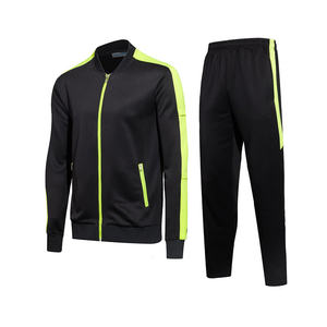 Ensemble de sport pour homme en mesh respirant, avec tissu léger et coutures ergonomiques, conçu pour la course à pied, le cardio et les séances d'endurance. - Product Image 1