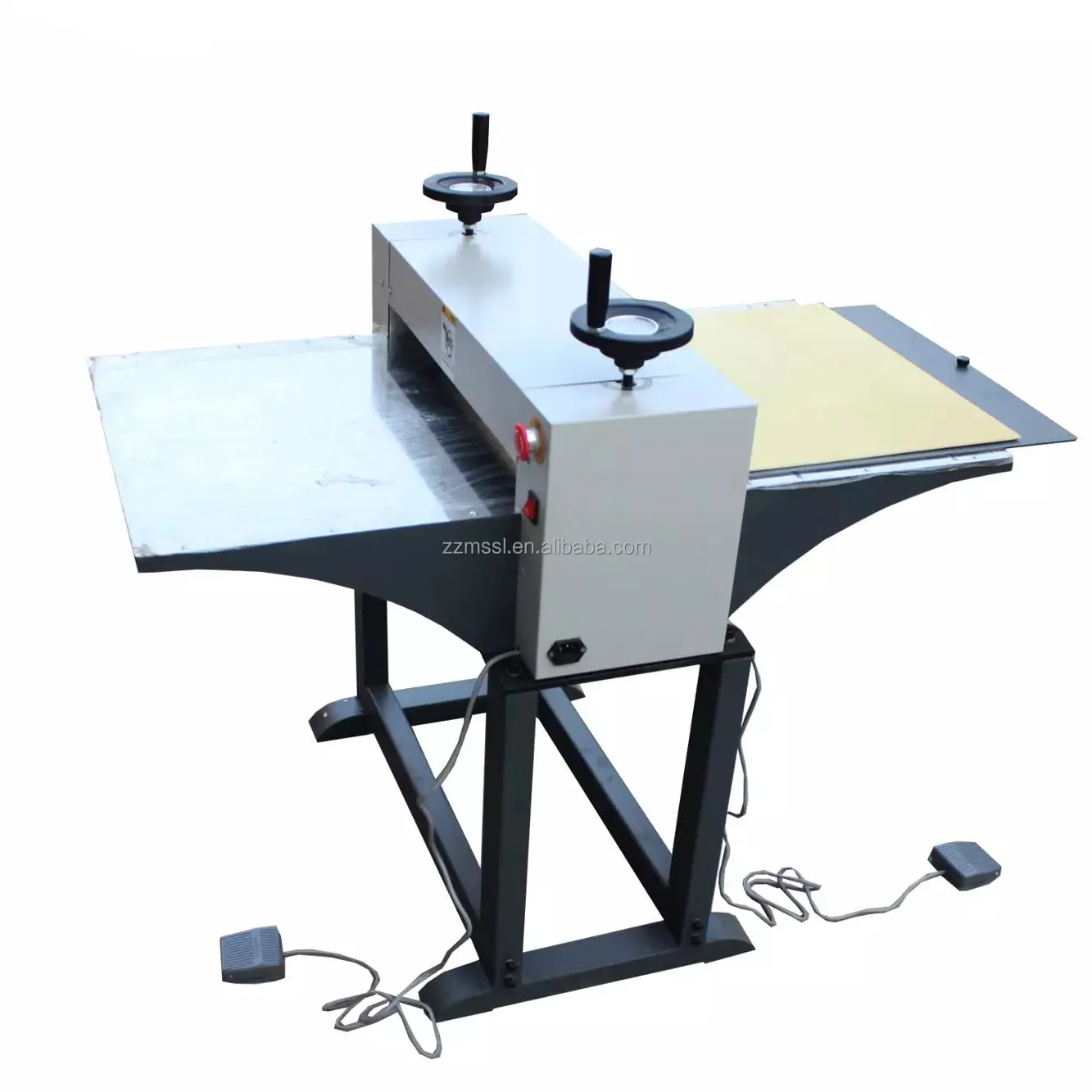 Mesin kemasan Manual mesin pemotong kotak piza presisi tinggi