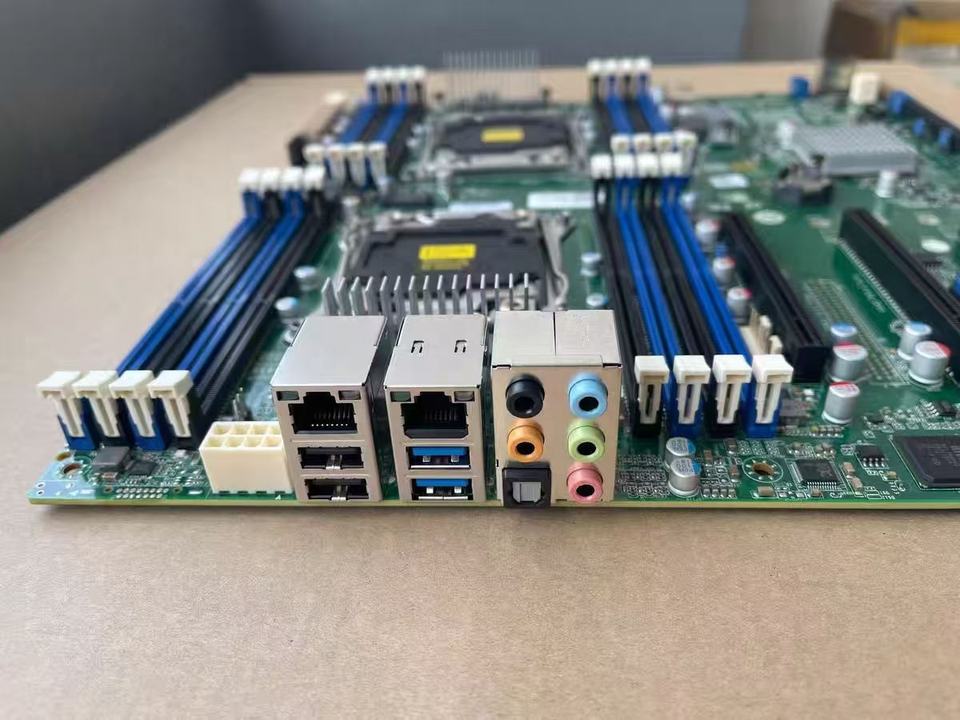 Tyan S7070A2NR-B Server Motherboard - Thumbnail 4