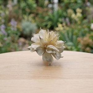 Flores Artificiales de Madera Sola Blancas Hechas a Mano de 8 cm, Ecológicas, Decorativas para el Hogar, Difusor de Aromas, Regalos para Bodas, Venta al Por Mayor - Product Image 2