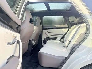 Jetour Tang 2025 d'occasion, hybride automatique turbo, cuir, SUV R20, 2200 km, export, conduite à gauche, galerie de toit en alliage d'aluminium - Product Image 4