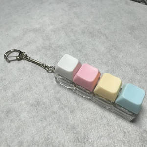 Tecla Personalizada con Impresión UV en PBT, Diseño de <span class=keywords><strong>Anime</strong></span>, 4 Teclas, Interruptor Mecánico, Clicker, Alivio del Estrés, Descompresión, Juguete Antiestrés para Teclado - Product Image 1