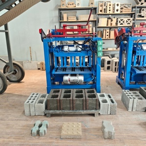 Machine <span class=keywords><strong>de</strong></span> fabrication <span class=keywords><strong>de</strong></span> blocs creux en béton et <span class=keywords><strong>ciment</strong></span> à partir <span class=keywords><strong>de</strong></span> cendres volantes semi-automatique au <span class=keywords><strong>prix</strong></span> le plus bas - Product Image 5