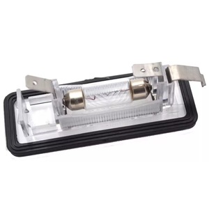Luz de matrícula trasera Smart 451 4518200256 12V para reemplazo y reparación, compatible con vehículos europeos - Product Image 1