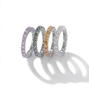 Bague unisexe simple en argent sterling avec moissanite ronde à 10 points, cadeau <span class=keywords><strong>d</strong></span>'anniversaire de luxe léger - Product Image 1