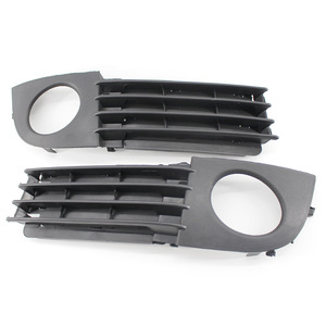 Cornici Fendinebbia Inferiori Audi 4B0807681AA Nere in ABS Sinistra Destra per <span class=keywords><strong>A6</strong></span> C5 2003-<span class=keywords><strong>2005</strong></span> - Product Image 1