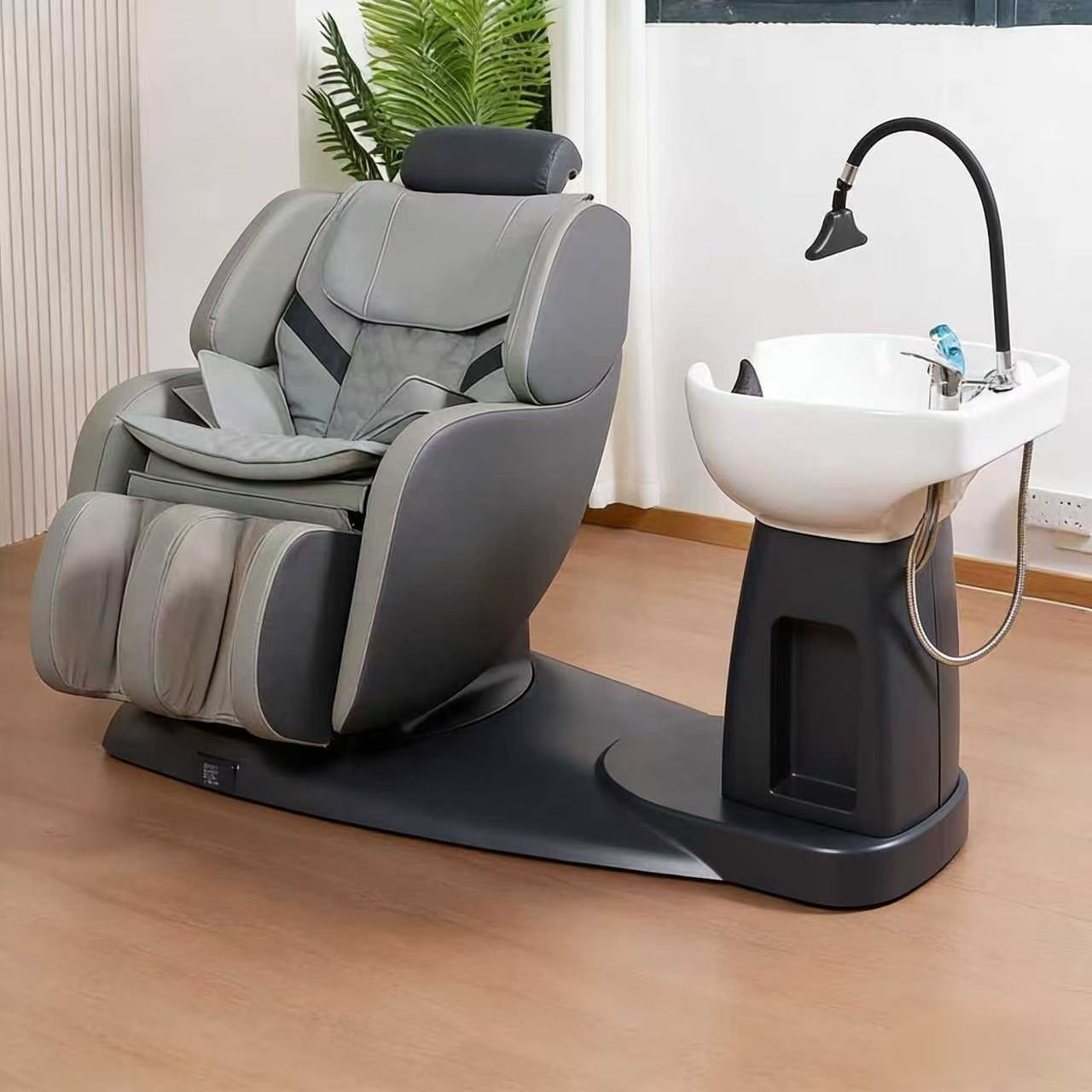 สีเทาเข้ม