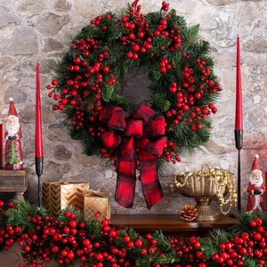 LINGKAI Ghirlanda Natalizia Artificiale Ecologica da 40cm con Bacche Rosse e Fiocco a Quadri <span class=keywords><strong>per</strong></span> Porta d'Ingresso, Decorazione Moderna <span class=keywords><strong>per</strong></span> Parete Festiva - Product Image 1