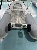 Bateau semi-rigide (RIB) de 350 cm pour 6 personnes, en Hypalon Achilles, avec rangement avant en aluminium étanche, auvent pliable, roues de transom à dégagement rapide