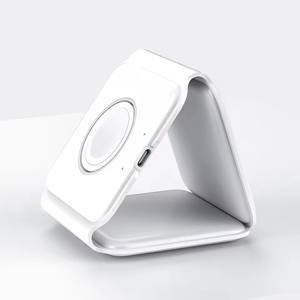 2025 chargeur sans fil magnétique pliable 15w <span class=keywords><strong>3</strong></span> en 1 support de Station magnétique pour iPhone 16 15 14 13 Pro Max pour Iwatch pour <span class=keywords><strong>airpods</strong></span> - Product Image 1