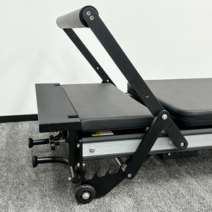 เครื่องออกกำลังกายแบบพกพาสำหรับใช้ในเชิงพาณิชย์ รุ่น Reformer Bed ขาสั้น สีขาว โครงอะลูมิเนียม สำหรับฝึกสมดุล รุ่น Eleven-CM-RE001 เหมาะสำหรับโยคะและการออกกำลังกายทั่วร่างกาย - Product Image 3
