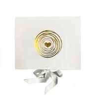 Conjunto de regalo de verano de una pieza para recién nacido, pelele de algodón 100% con estampado dorado y manga corta con botones a presión, embalaje en caja.