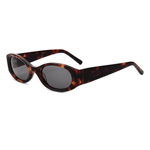 Lunettes de soleil ovales pour femmes, monture tortue, protection UV400, lunettes de soleil à la mode pour adultes - Product Image 3