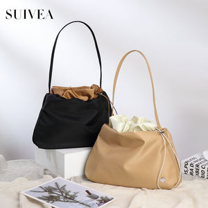 Nouveau décontracté Simple Nylon nuage sac mode sac femme grande capacité sac à main Niche Texture à la mode polyvalent sous les bras sac - Product Image 3