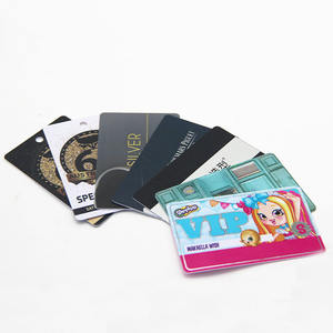 <span class=keywords><strong>Carte</strong></span>-<span class=keywords><strong>cadeau</strong></span> en PVC personnalisée avec code-barres ou code QR et conception d'impression - Product Image 1