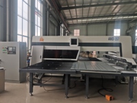 Presse à poinçonner CNC certifiée CE avec service après-vente garanti pour le poinçonnage de tôles métalliques