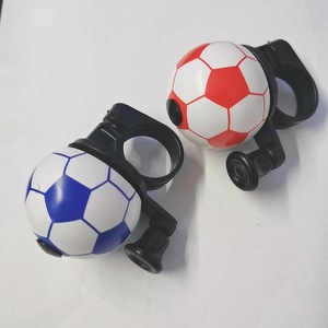 Campana de bicicleta con forma de balón de fútbol, ​​sonido fuerte de 40mm, plástico, ajuste universal para bicicleta de montaña, triciclo para niños - Product Image 4