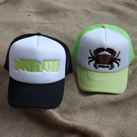 Venta al por mayor de fábrica sombrero de conductor de camión de esponja diseño de contraste de Color logotipo bordado marca personalizada gorra de béisbol Popular