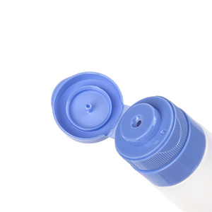 Ensemble de flacons de voyage en silicone personnalisés pour les produits de beauté avec accessoires - Product Image 4