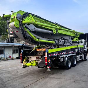 Camion pompe à béton d'occasion Zoomlion officiel 2021, 38 mètres - Product Image 4