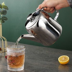 Pratico Bollitore Tutto in Uno in Acciaio Inox da 32 once con Filtro Integrato - Product Image 3
