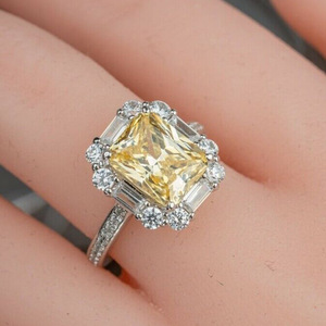 Elegante anello con pietra gialla per donna, design scintillante intarsiato, gioielli alla moda per feste - Product Image 2