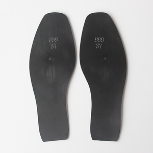 Semelles de chaussures en <span class=keywords><strong>cuir</strong></span> TPU personnalisées pour femmes, vente en gros, durables, antidérapantes, résistantes à l'eau, légères, chaussures tendance, collection 2025 - Product Image 2