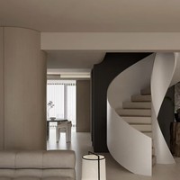 Escalier en colimaçon moderne avec structure en acier et balustrade en verre, escalier intérieur de villa de luxe, taille et couleur personnalisables, disponible dès maintenant