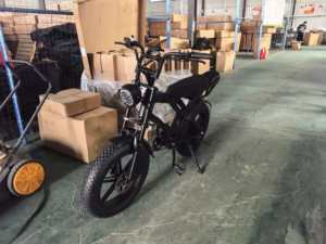 Vélo électrique à prix de gros avec batterie double 48V 15Ah, pneus larges, léger pour les déplacements urbains - Product Image 3