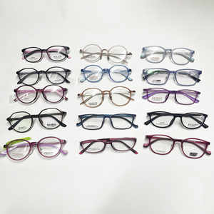 Nuevas monturas ópticas de PPSU de alta calidad en liquidación, ligeras, para hombre <span class=keywords><strong>y</strong></span> mujer, disponibles en stock, entrega aleatoria. - Product Image 4