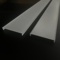 Baoming 60 mm Extrusion PC Couvertures et abat-jour de lampe en relief Couverture de diffuseur prismatique en acrylique Blanc laiteux Transparent