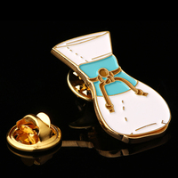 Broche vintage en émail en gros, OEM ODM, motif personnalisé, alliage de zinc, émail dur doré, épingle de revers, broche décorative cadeau