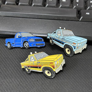 Épingles en émail de voiture créatives personnalisées Broche de <span class=keywords><strong>film</strong></span> de science-<span class=keywords><strong>fiction</strong></span> de dessin animé Épinglette Accessoires - Product Image 4