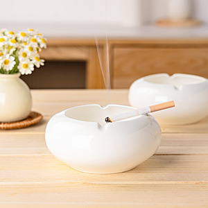 Cenicero de Porcelana Blanca Pura de 600ml, Diseño Redondo Minimalista para Hogar u Oficina, Resistente al Humo, Listo para Regalo - Product Image 1