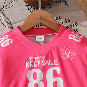 <span class=keywords><strong>2026</strong></span> Kız Çocukları İçin Bahar Yeni Stil Amerikan Tarzı Harf ve Rakam Baskılı Uzun Kollu Üst ve Etek (4-7 Yaş) - Product Image 3