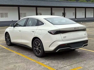 BYD Seal 06 DMi ไฮบริด ซีดาน ปี 2025 <span class=keywords><strong>รถยนต์</strong></span>พลังงานใหม่ รถใหม่และรถมือสอง ระยะทางวิ่ง 80 กม. 120 กม. มีสินค้าในสต็อก พร้อมส่งออก - Product Image 4