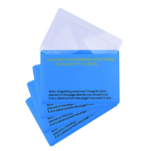 Juego <span class=keywords><strong>de</strong></span> 4 lupas Fresnel delgadas tipo tarjeta, lupa <span class=keywords><strong>de</strong></span> bolsillo 3X delgada como una tarjeta <span class=keywords><strong>de</strong></span> crédito para regalo, suministros <span class=keywords><strong>de</strong></span> supervivencia al aire libre - Product Image 1