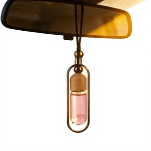 Diffuseur de parfum suspendu pour voiture, flacon en verre transparent vide de 10 ml, avec cadre métallique - Product Image 4
