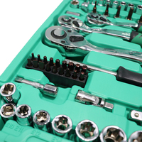 Ensemble d'outils de mécanicien professionnel de 121 pièces avec testeur de circuit et cliquet à tête flexible pour atelier de réparation automobile professionnel