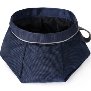 Tazón para perro elevado de viaje de tela duradera recubierta de Ylon Newn de doble hebra con estampado de moda - Product Image 3