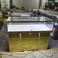 Kiosque de bijoux en verre trempé super transparent élégant de luxe Affichage LED Éclairage en aluminium Vitrine de bijoux pour magasin