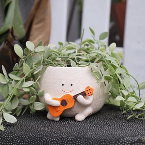 Smily Face Résine Jardinières Mignon Guitare Pots Succulents avec Trou De Drainage Intérieur/<span class=keywords><strong>Extérieur</strong></span> <span class=keywords><strong>Jardin</strong></span> Plantes <span class=keywords><strong>Idée</strong></span> <span class=keywords><strong>Cadeau</strong></span> - Product Image 4