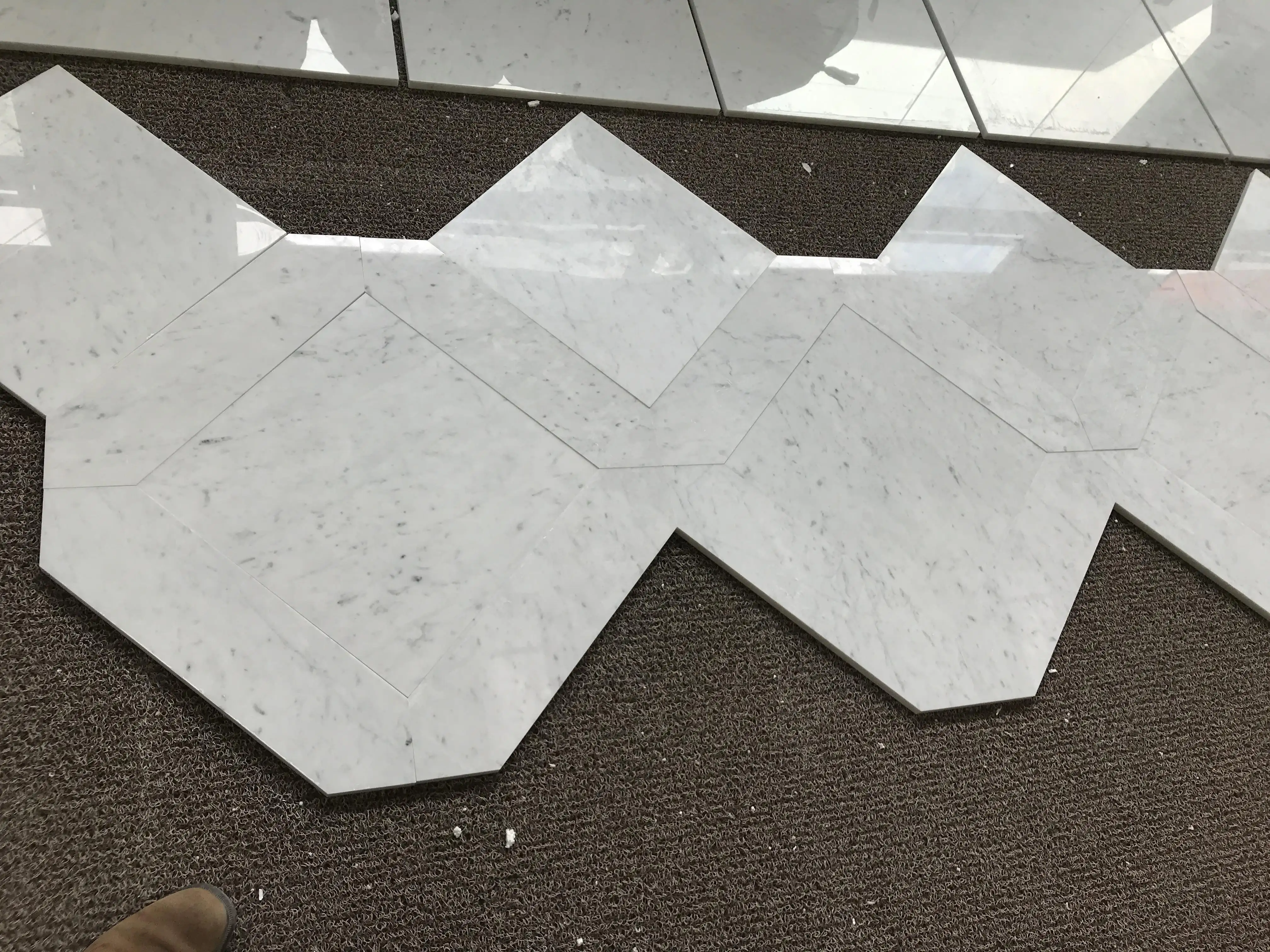 Lastre di marmo Bianco Carrara di lusso italia piastrelle per pavimenti in gres porcellanato lucidato marmo Bianco impermeabile per pavimento per progetto