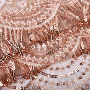 قماش دانتيل مطرز بتصميم أنيق ولامع وقابل للتنفس لفساتين الزفاف، متوفر بالجملة من المصنع - Product Image 3