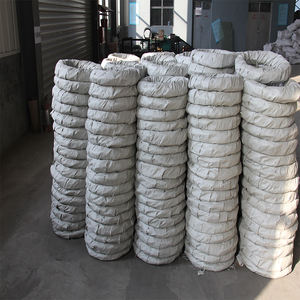 Alambre de maquinilla de afeitar de alta calidad de <span class=keywords><strong>500</strong></span> <span class=keywords><strong>mm</strong></span> y 2,8mm de diámetro para evitar que las personas entren en el alambre de púas de maquinilla de afeitar Doble - Product Image 6