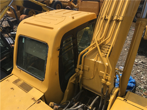 Excavatrice d'occasion Komatsu PC200 de 20 tonnes, Komatsu PC200-7, pelle sur chenilles hydraulique de 20000 kg, faible nombre d'heures, usage intensif, à vendre - Product Image 6
